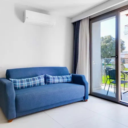 Stylish Flat W Pool N Balcony 5 Min To * Gümbet